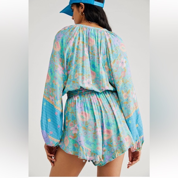 Spell Hibiscus Lane Romper SOLD OUT NWT! - Picture 3 of 7